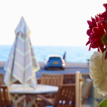 Serenity "Your Calm Seafront Retreat" By Air Premier Seaford Exteriör bild