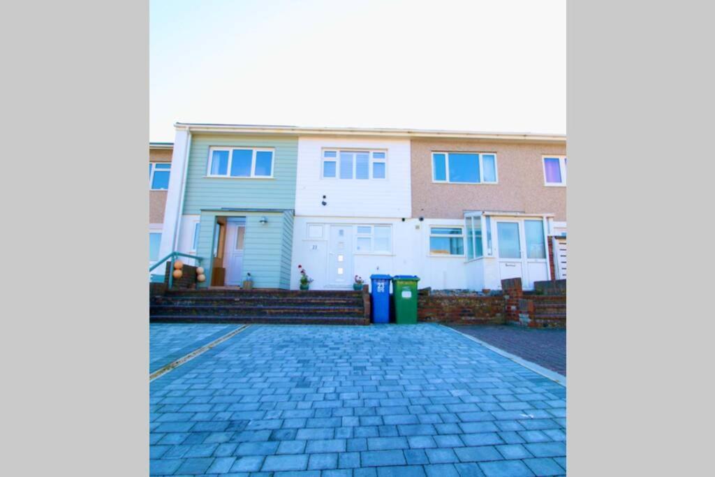 Serenity "Your Calm Seafront Retreat" By Air Premier Seaford Exteriör bild