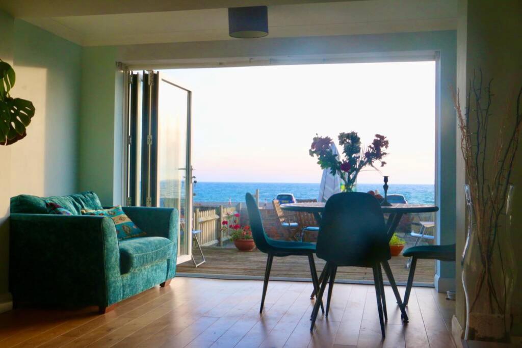 Serenity "Your Calm Seafront Retreat" By Air Premier Seaford Exteriör bild
